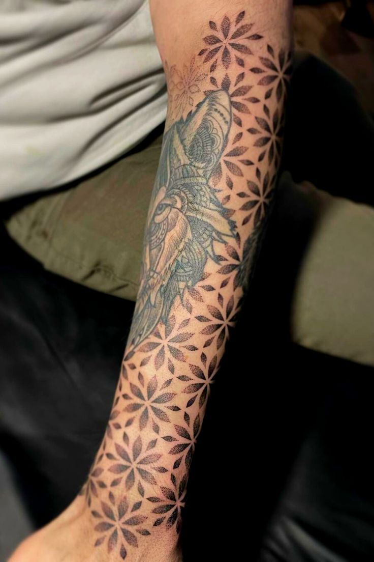 ideas-to-fill-in-tattoo-gaps