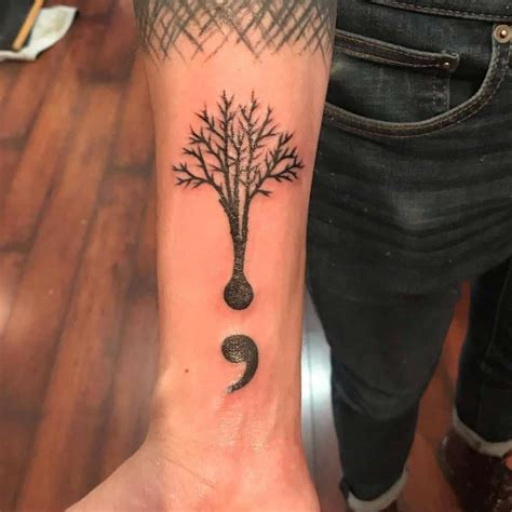 Simple Tattoo Ideas for Men with Meaning Simple Tattoo Ideas for Men with Meaning
