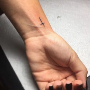 Small Cross Tattoo Ideas for Women Small Cross Tattoo Ideas for Women