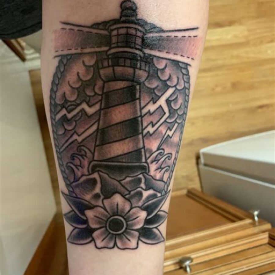 Black and Grey Traditional Tattoo Ideas - Riccda