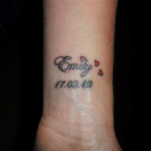 Girlfriend Name Tattoo Ideas on Hand Girlfriend Name Tattoo Ideas on Hand