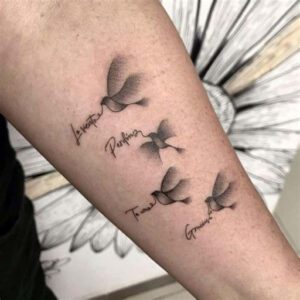 3 Kids Tattoo Ideas for Mom 3 Kids Tattoo Ideas for Mom