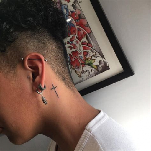Behind Ear Tattoo Ideas for Guys Behind Ear Tattoo Ideas for Guys