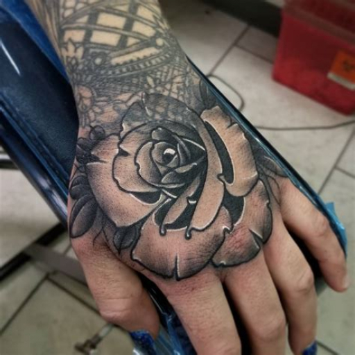 Tattoo Ideas for Men on Hand Tattoo Ideas for Men on Hand